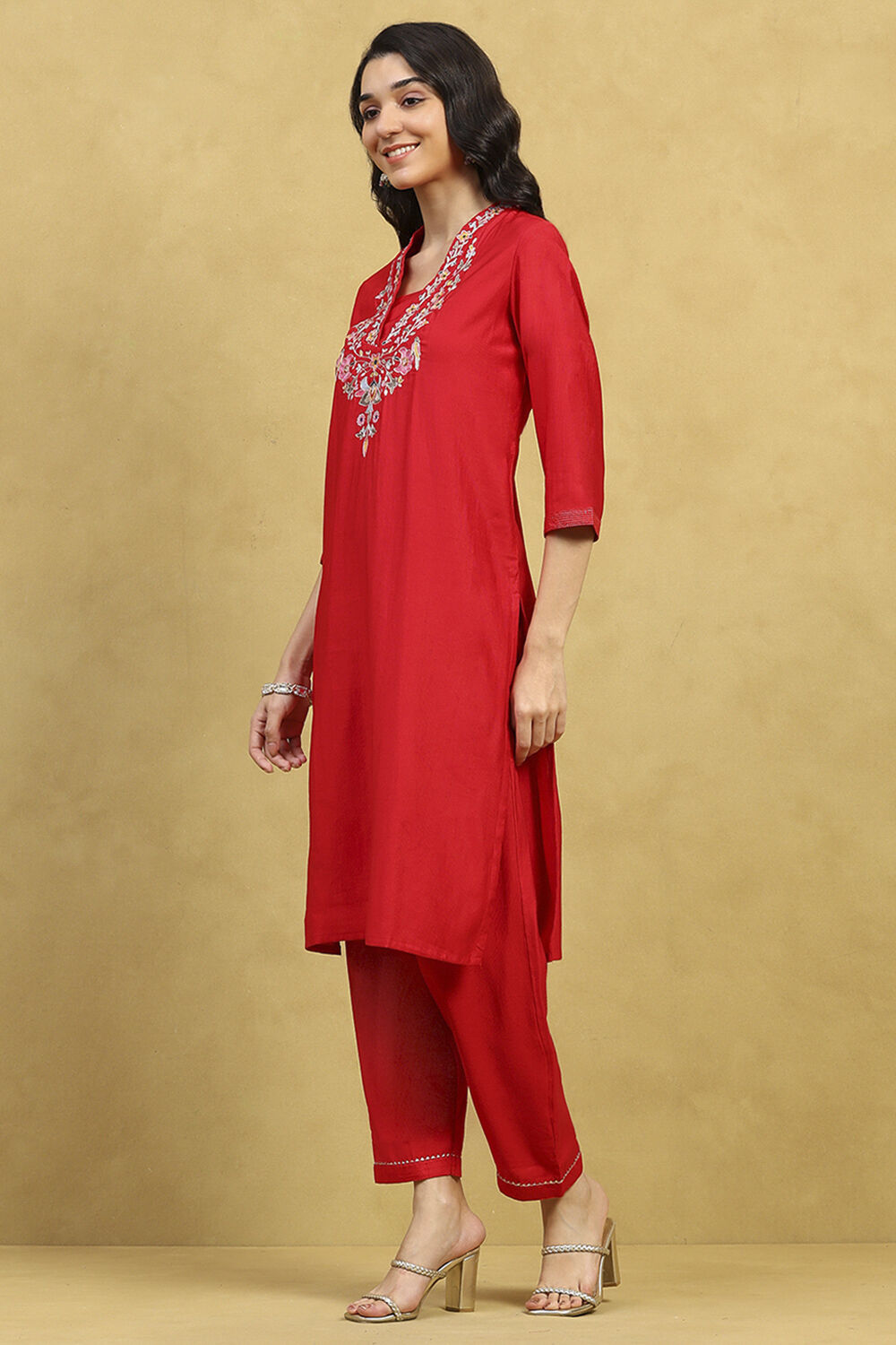 Mustard Polyester Solid Straight Kurta Pants Set image number 3
