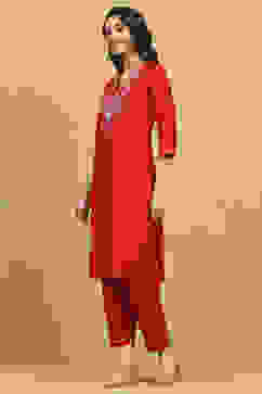 Red Polyester Solid Straight Kurta Pants Set image number 3