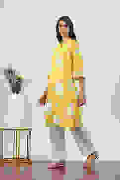 Yellow Rayon Straight Kurtas image number 2