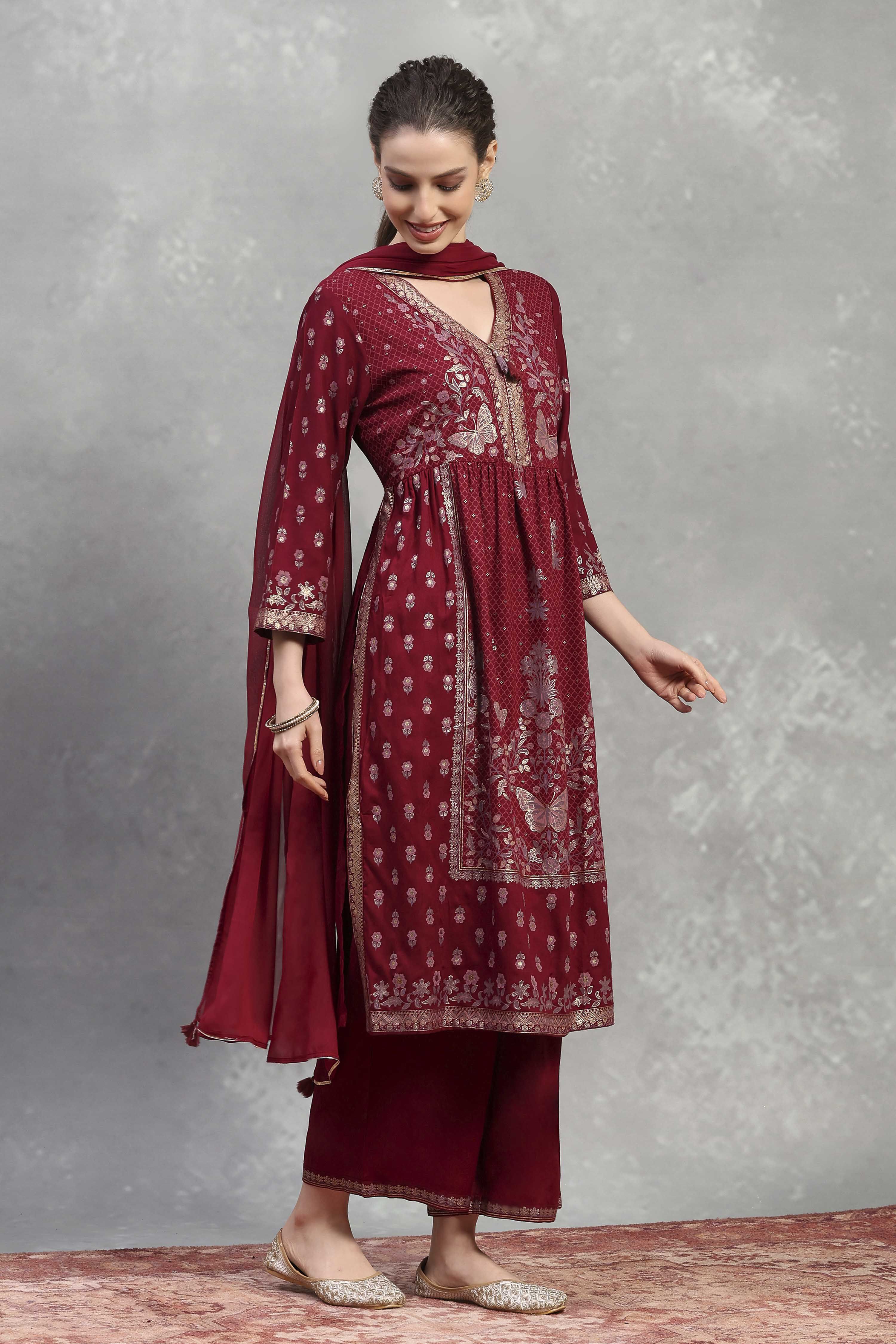 Green-Maroon Viscose Rayon Printed Gathered Suit Set image number 5