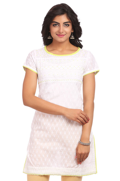 White Straight Cotton Indie Top image number 0