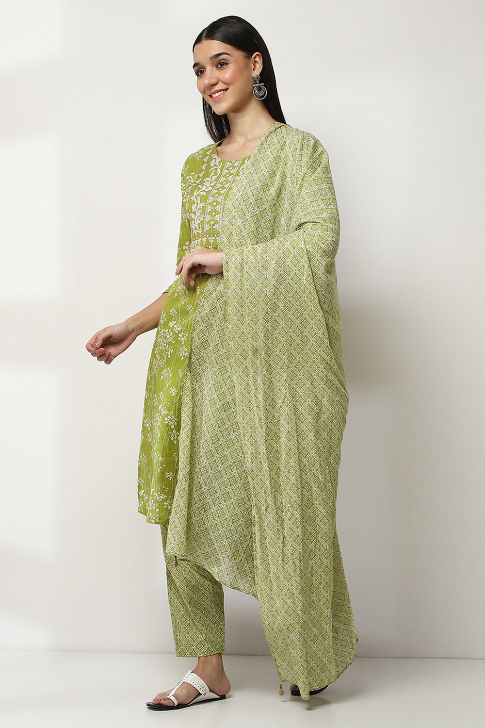 Green Cotton Printed Straight Suit Set image number 3