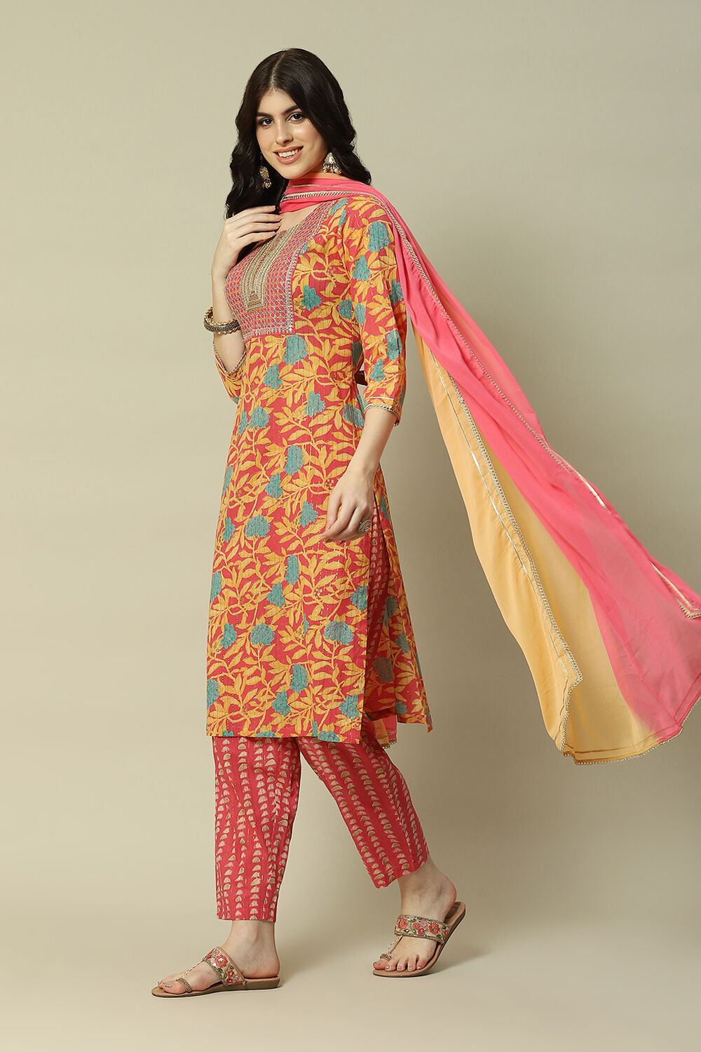 Pink Cotton Straight Printed Kurta Palazzo Suit Set image number 5