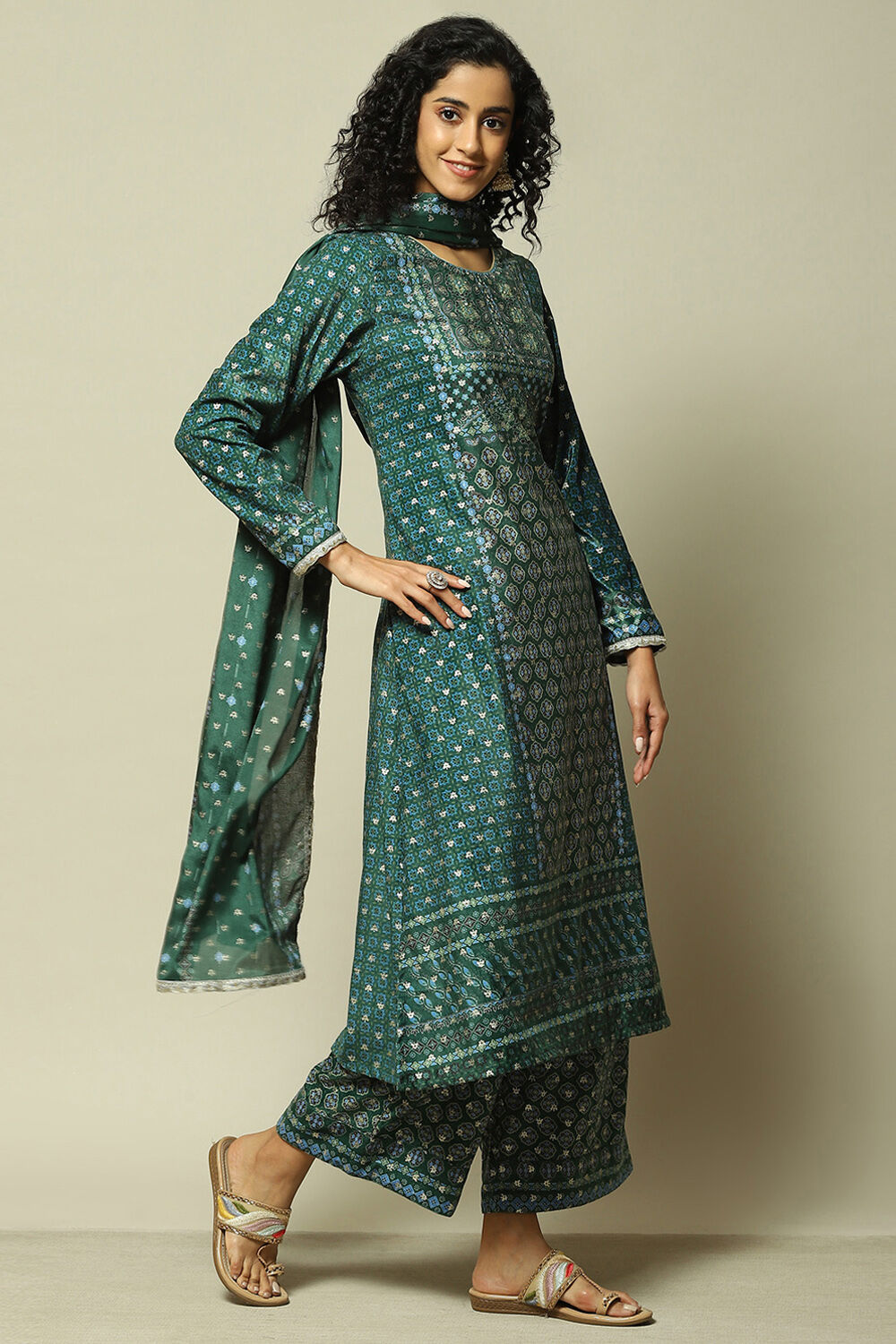 Green Polyester Straight Printed Kurta Palazzo Suit Set image number 6