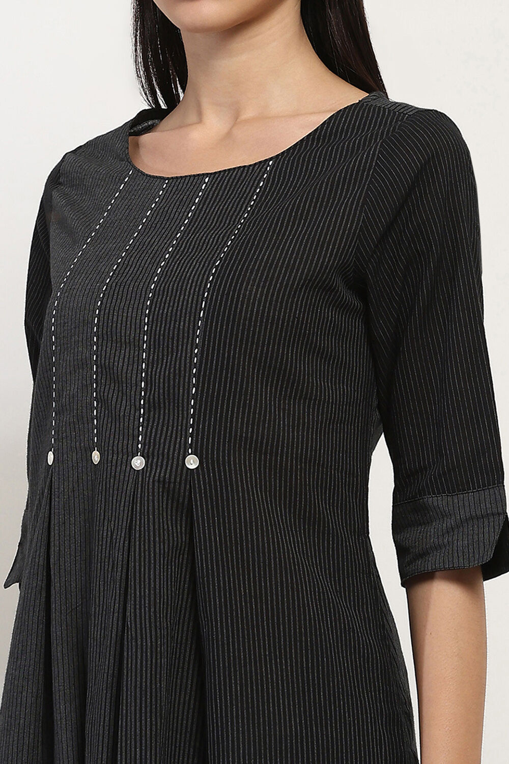 Lime Green Cotton Pleated Straight Kurta image number 1