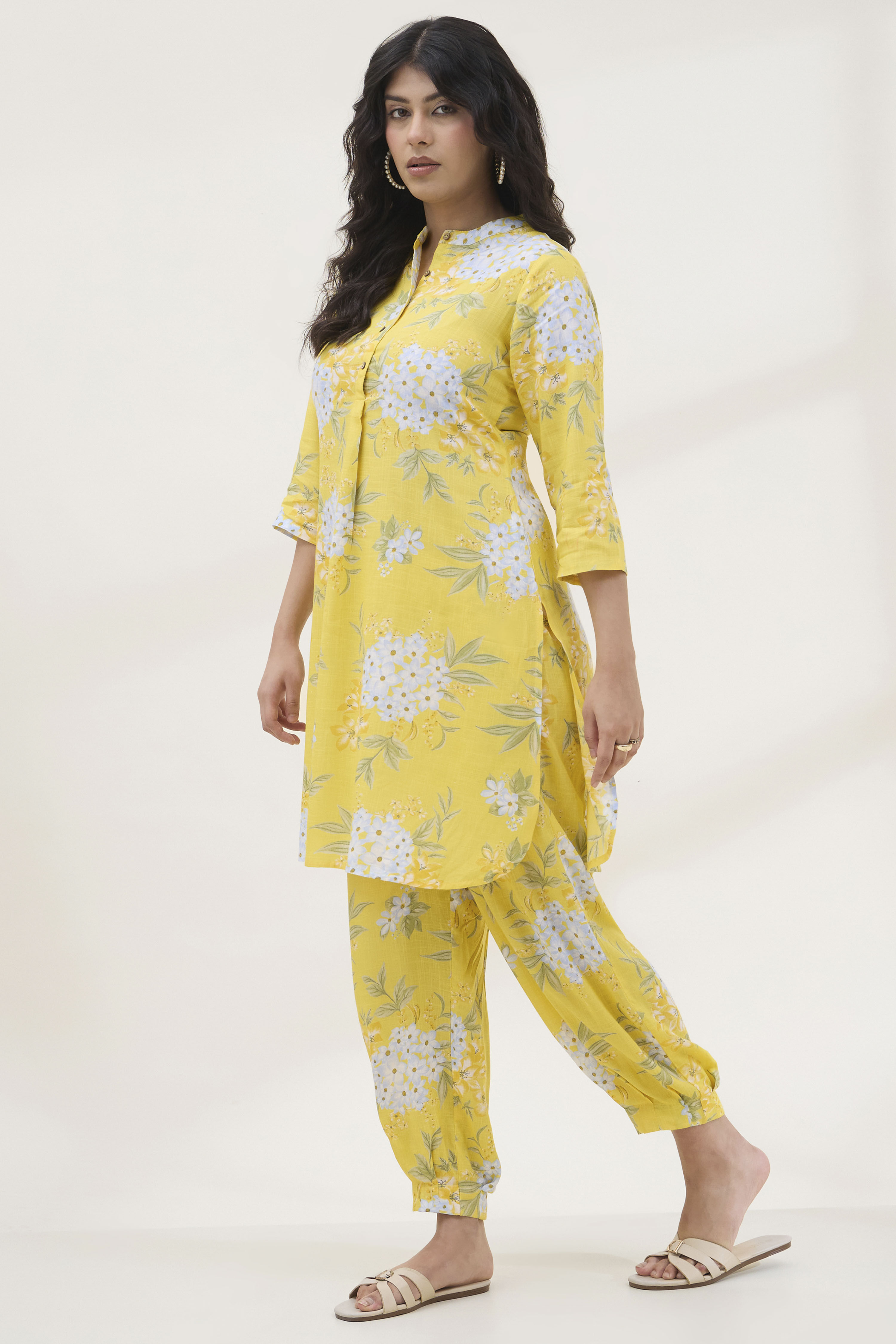 Yellow Viscose Rayon Straight Printed  image number 3