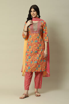Pink Cotton Straight Printed Kurta Palazzo Suit Set image number 7