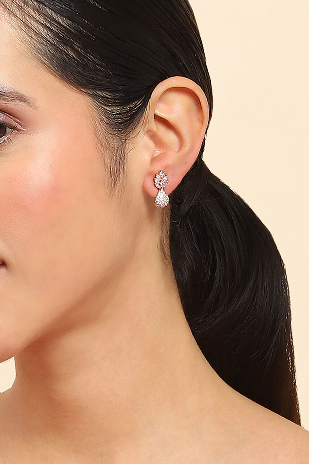 White Alloy Studs image number 1