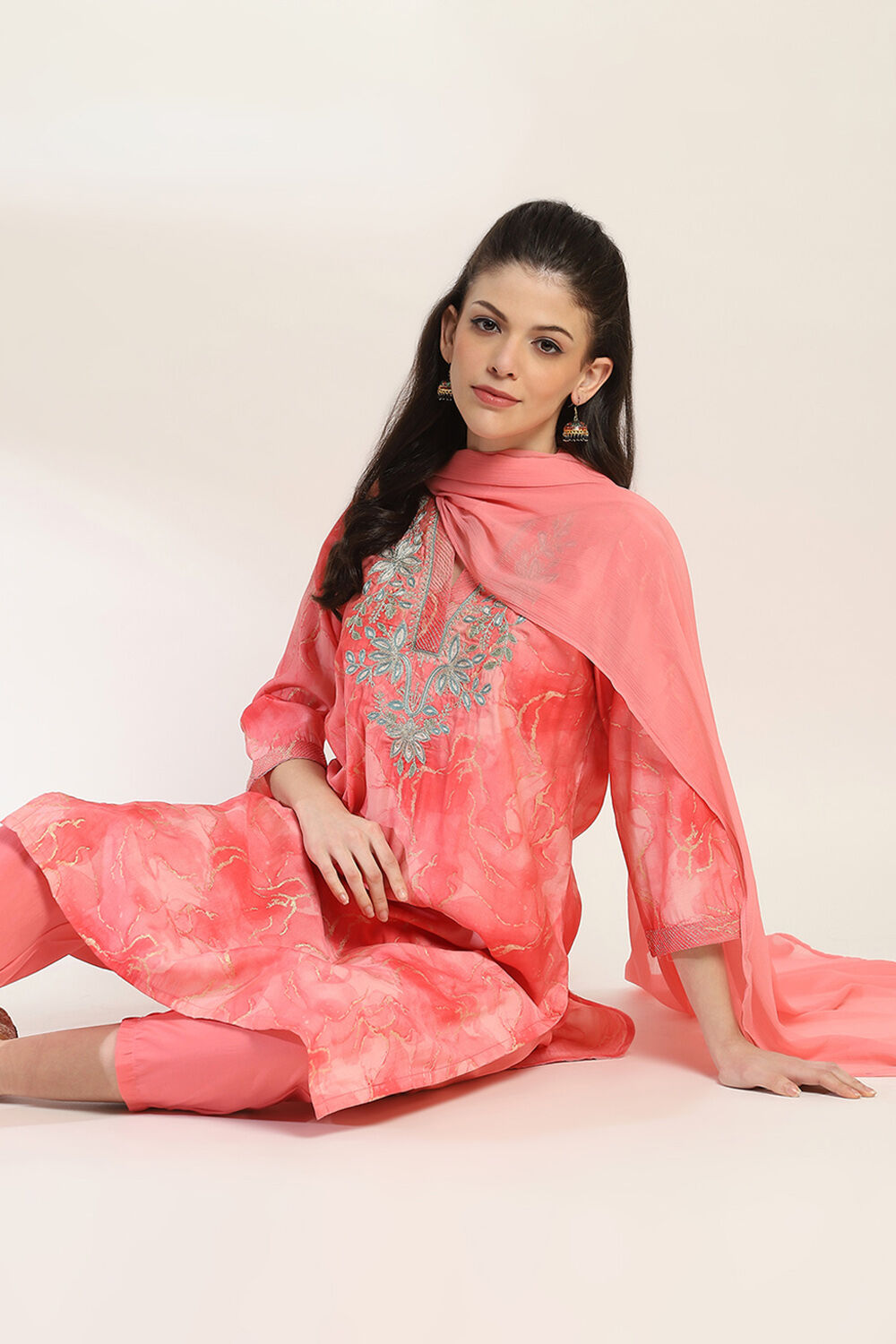 Pink Printed Straight Suit Set image number 7