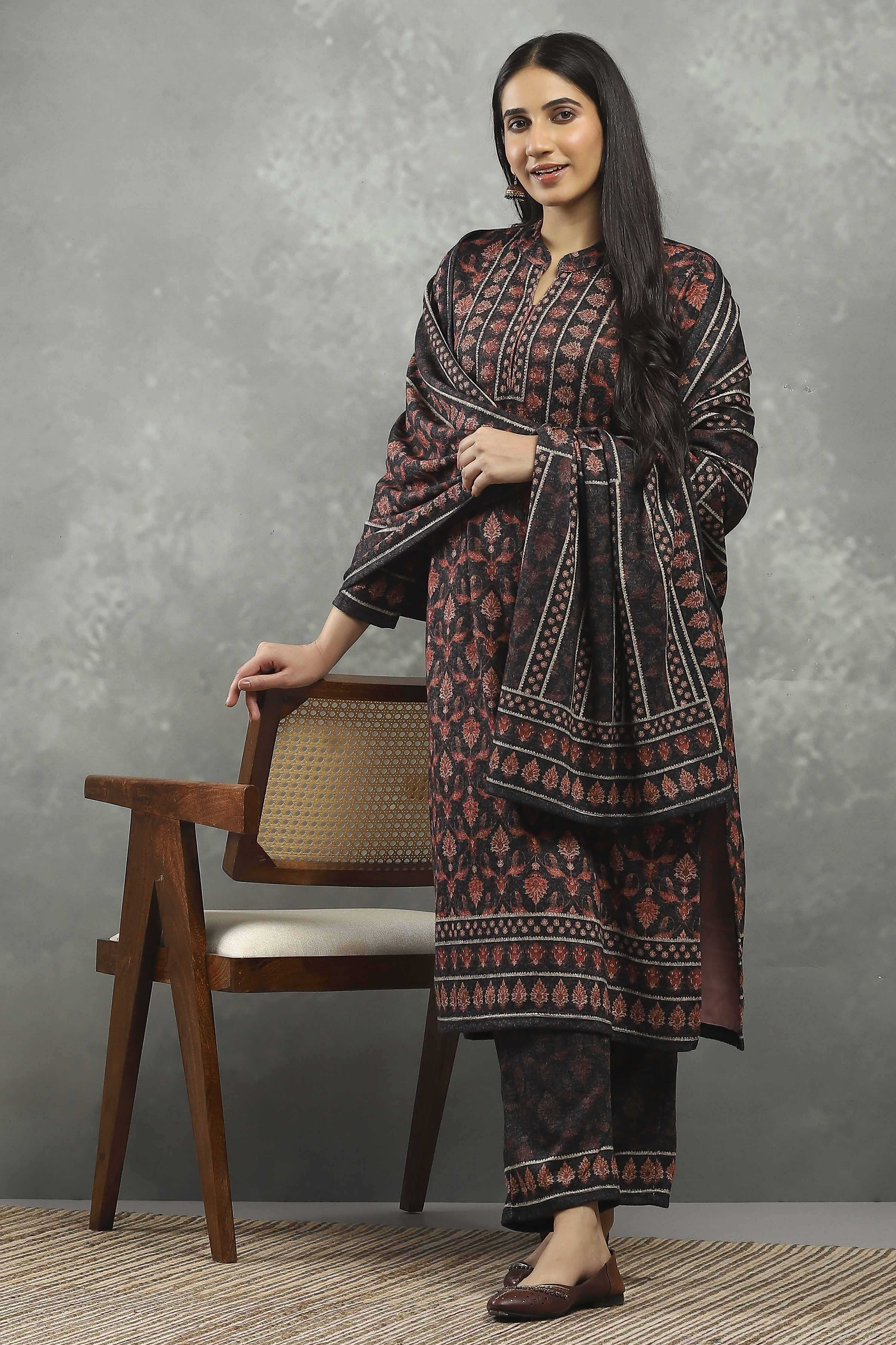 Black Polyester Printed Straight Suit Set image number 0