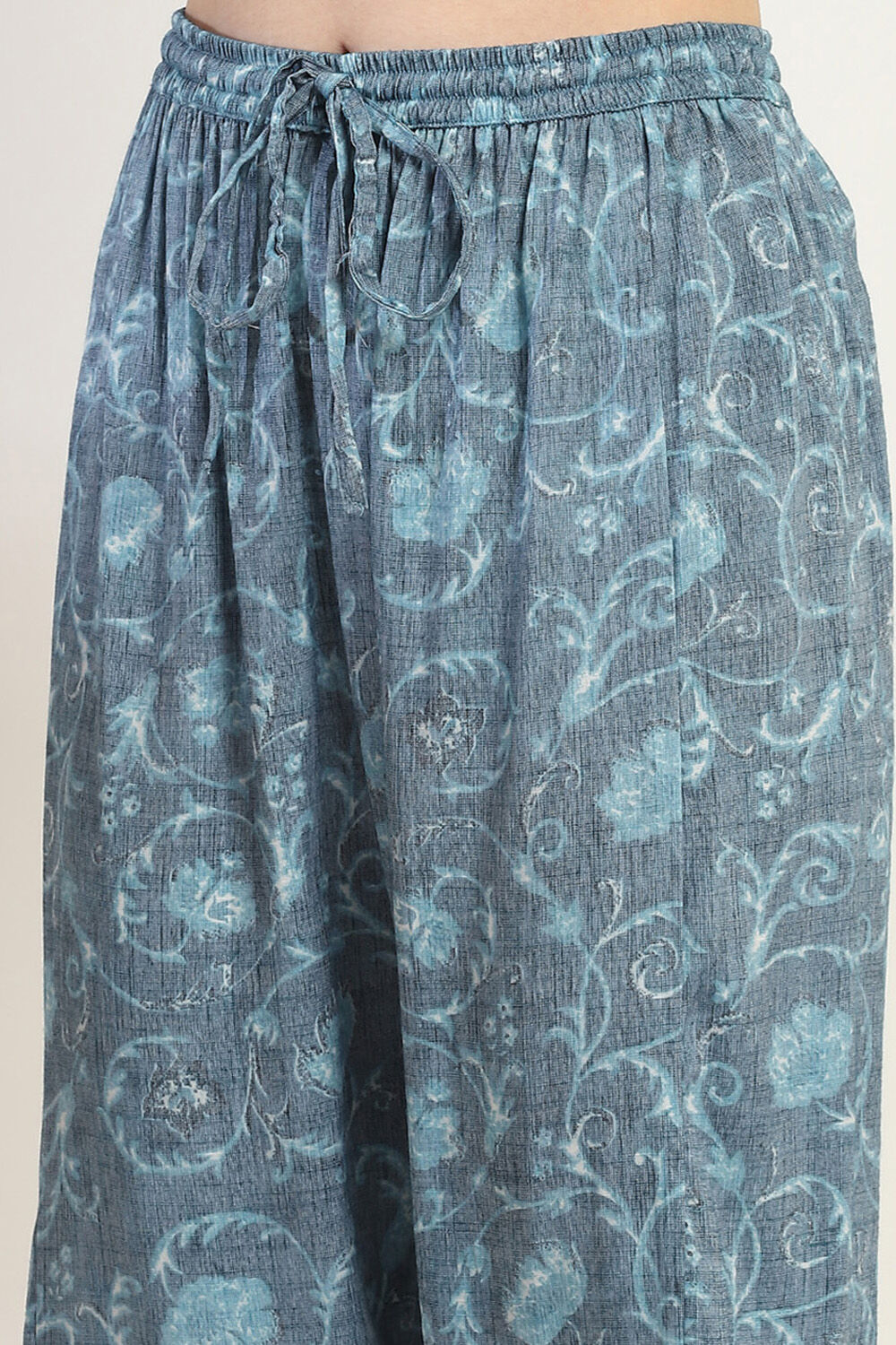 Grey Printed Gathered Suit Set image number 2