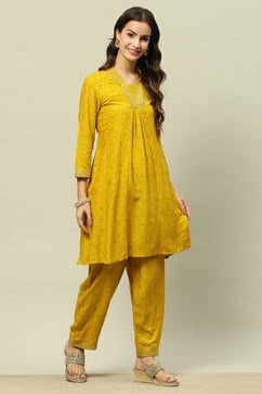 Yellow Printed Straight Co-ord Set image number 5