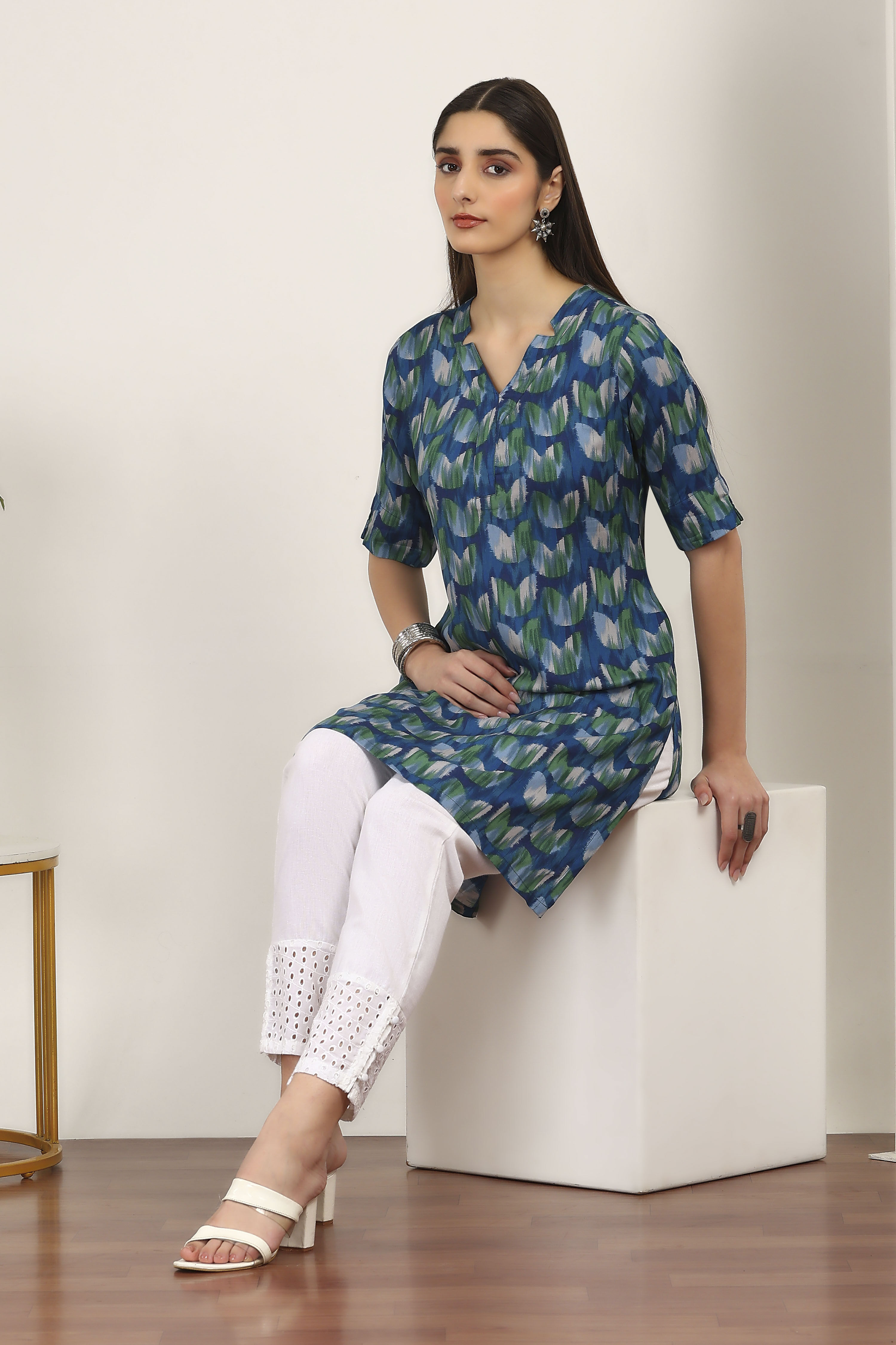 Blue Rayon Straight Kurtas image number 0