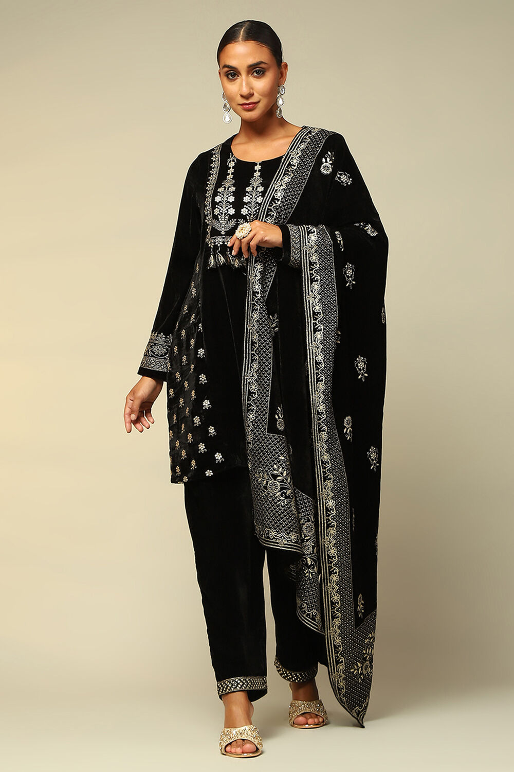 Black Poly Velvet A-Line Printed Kurta Salwar Suit Set image number 6