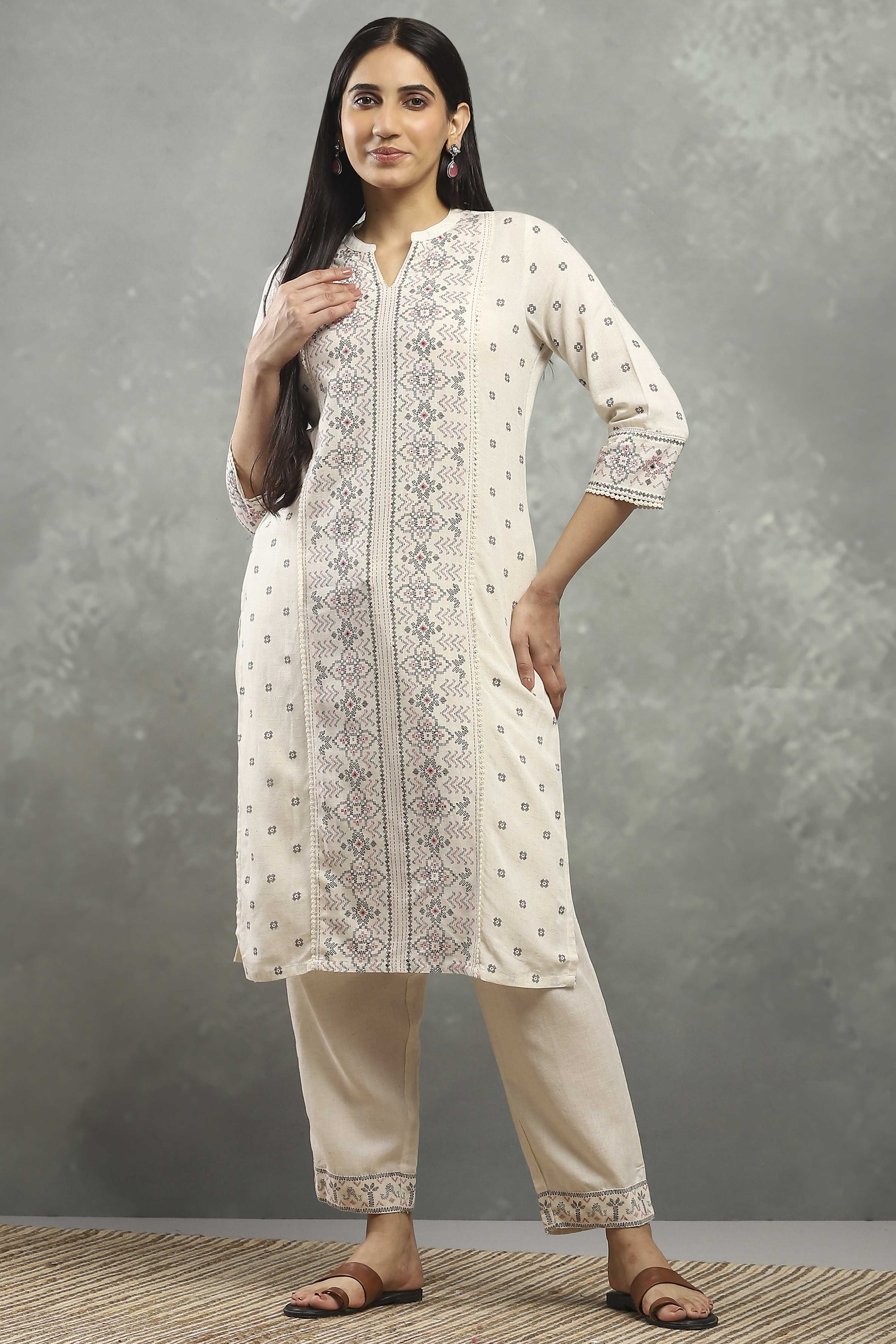 Off White Polyester Straight Kurta Pants Set image number 6