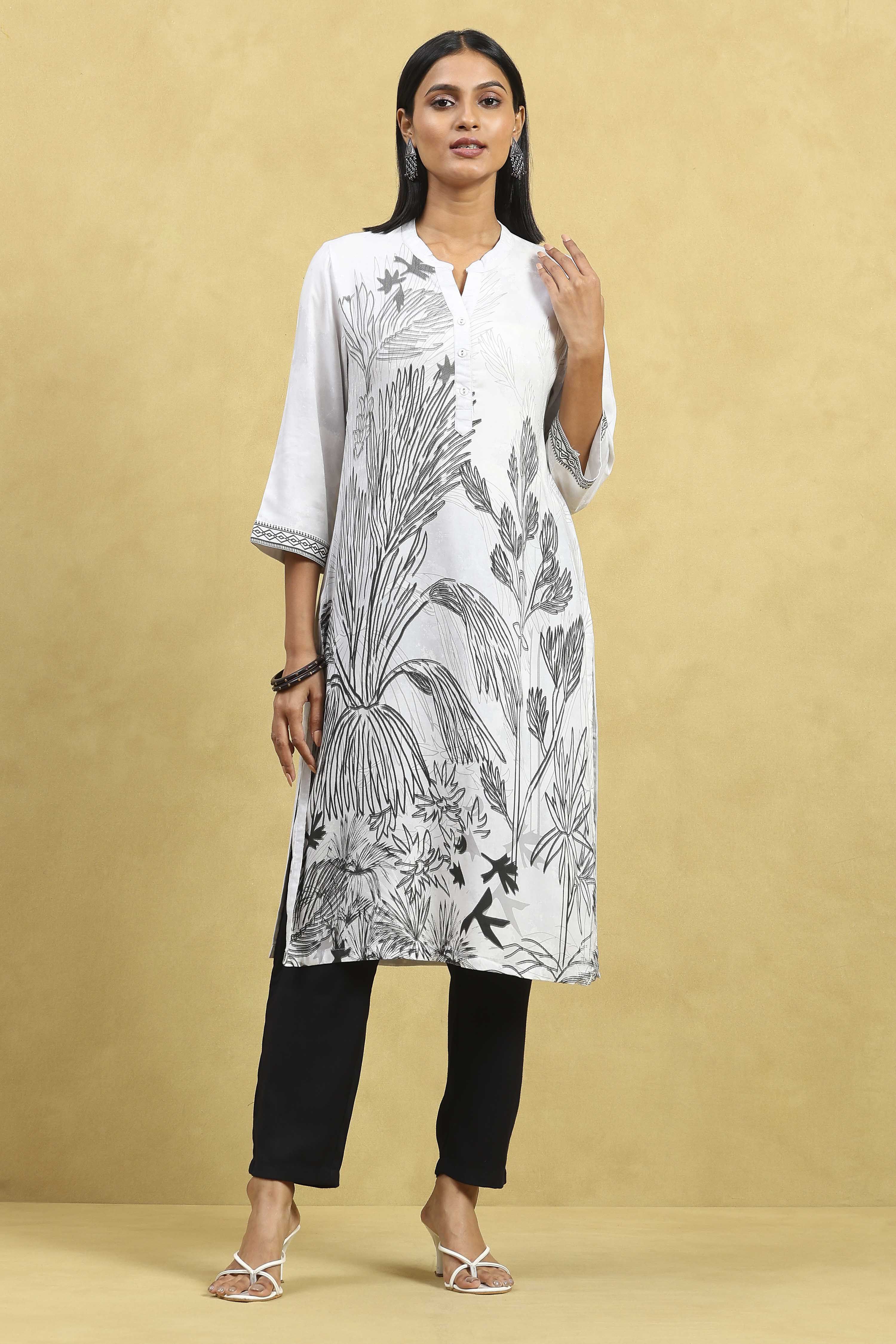 Off White Viscose Rayon Printed Straight Kurta image number 5