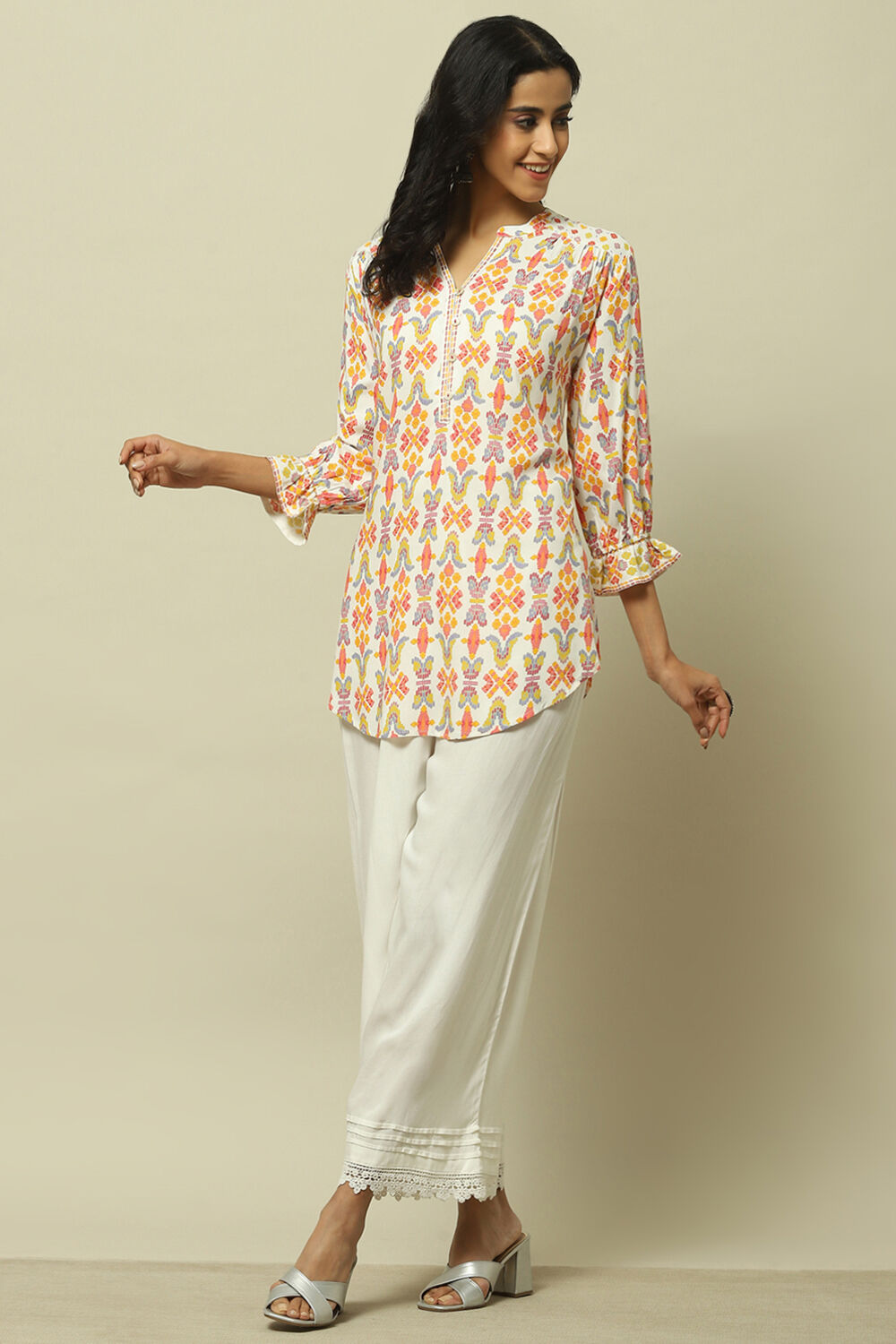 Off-white Printed Straight Kurti image number 0
