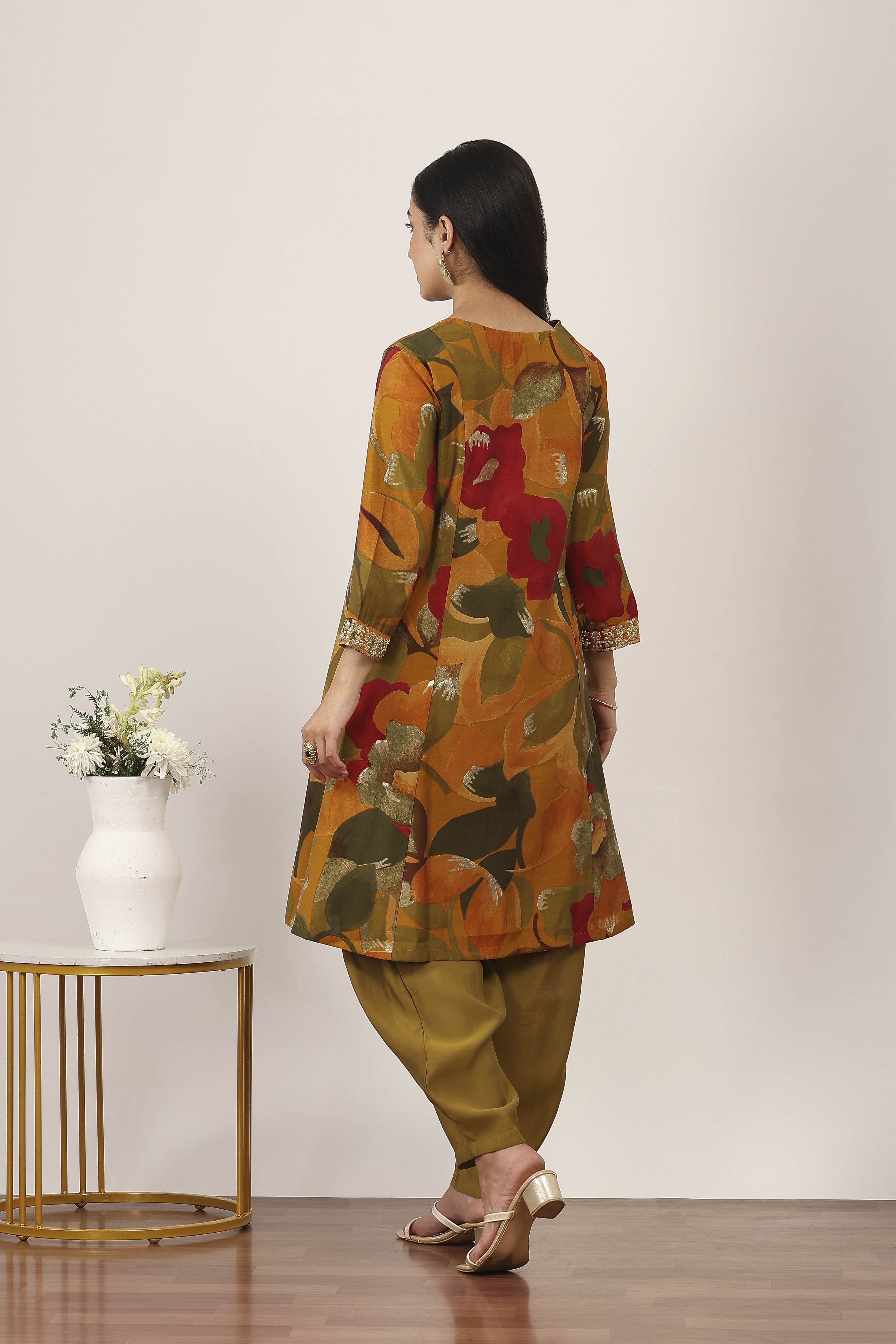 Yellow Viscose Polyester A-Line Suit Sets image number 4