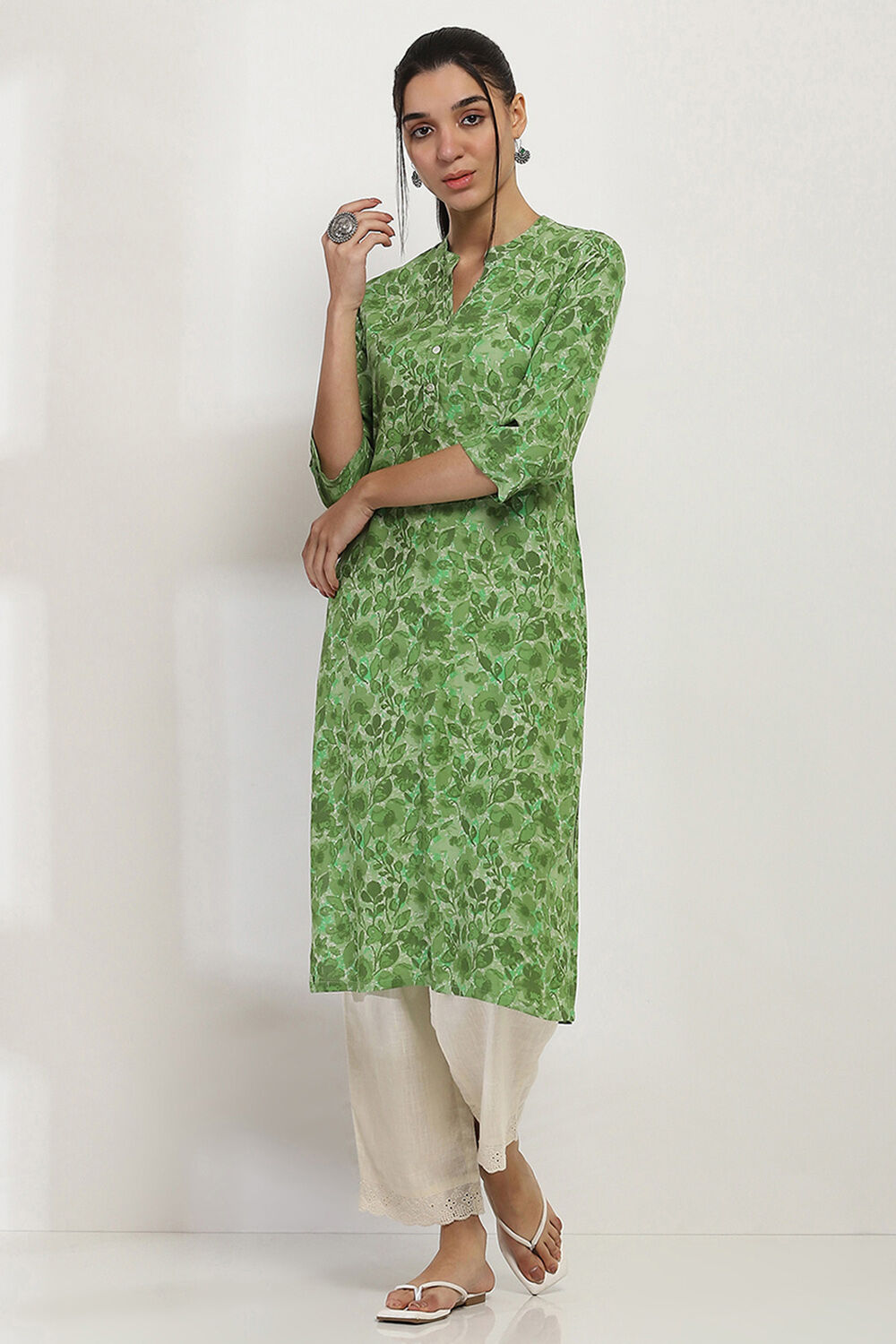 Sage Green Printed Straight Kurta image number 5
