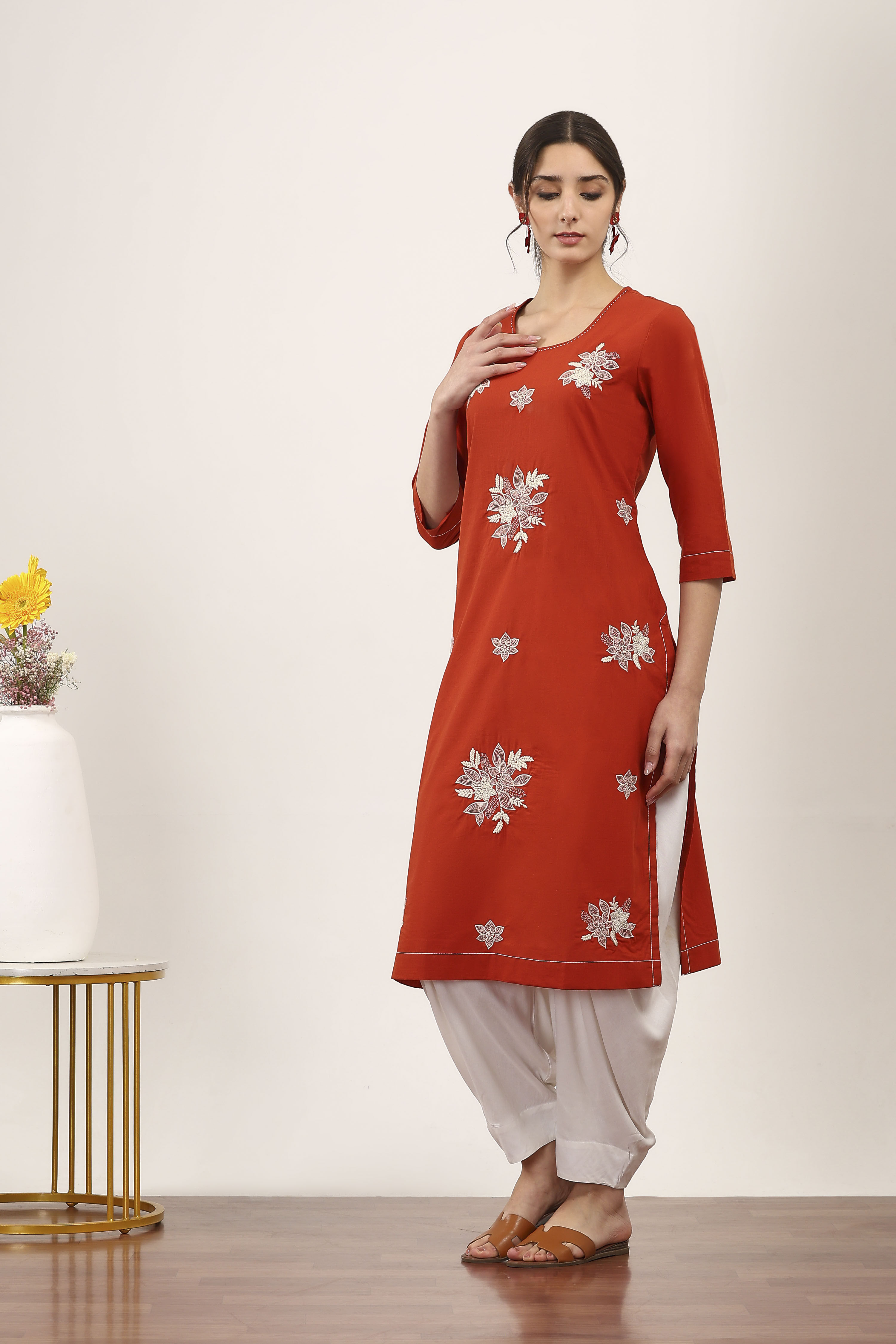 Brown Cotton Straight Kurtas image number 2