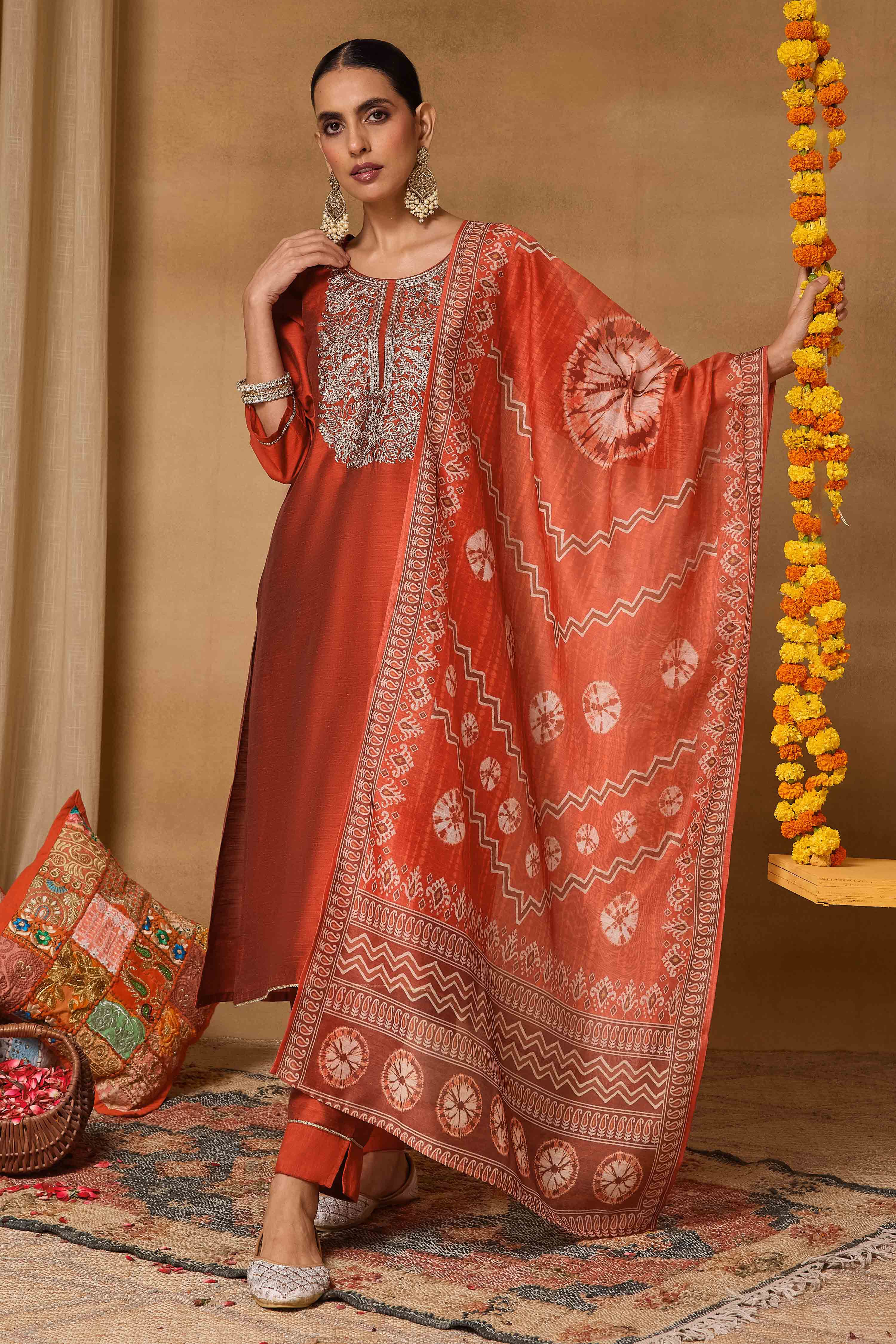Rust Viscose Blend Straight Solid Suit Set image number 7