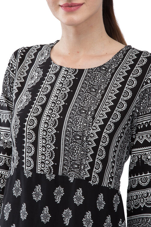 Black Flared Viscose Dress image number 1