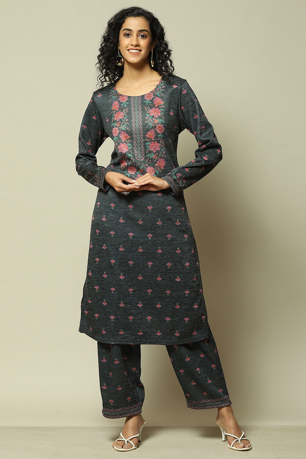 Green Acrylic Straight Suit set image number 6