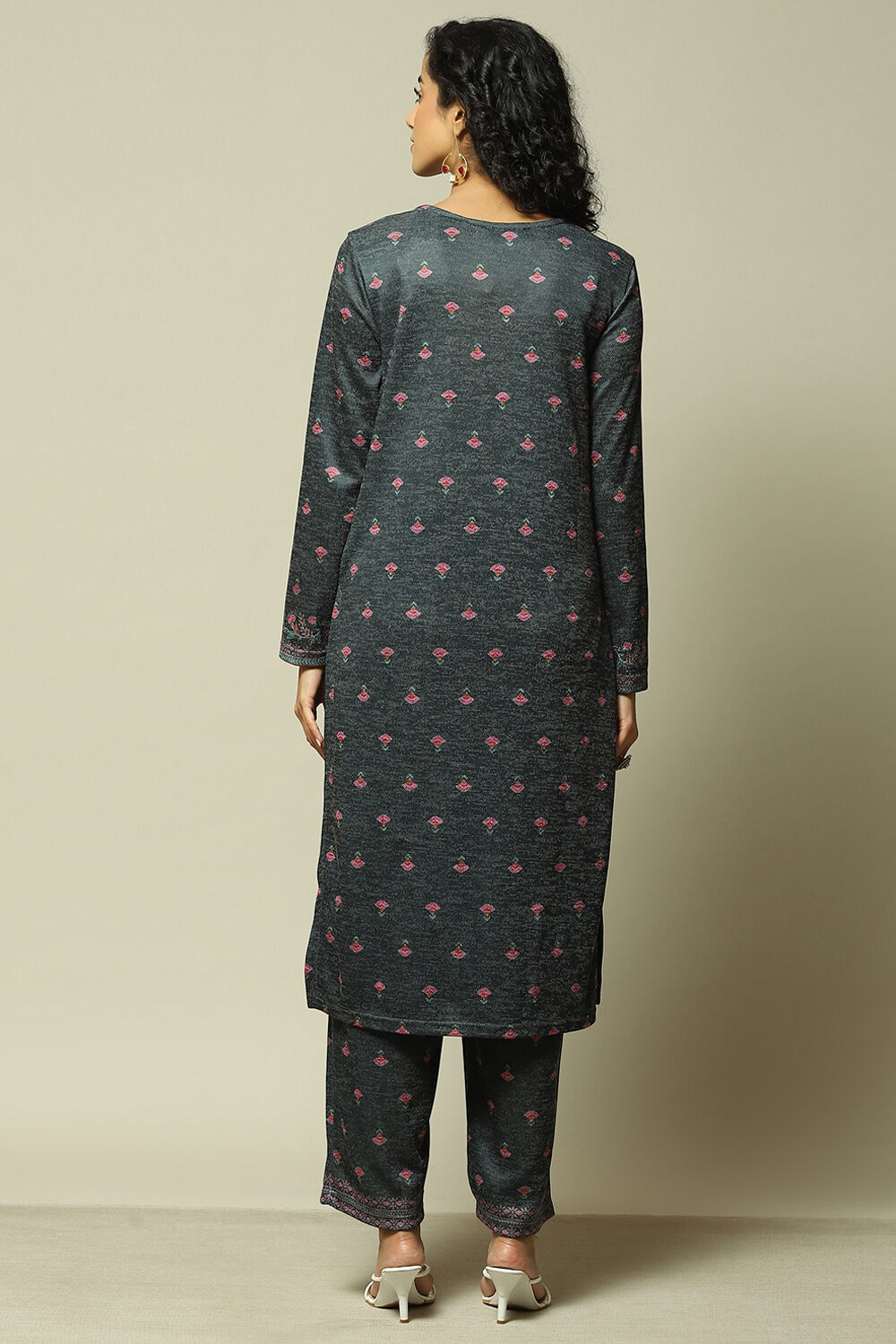 Green Acrylic Straight Suit set image number 4