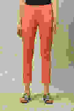 Peach Poplin Lycra Slim Solid Slim Pants image number 5