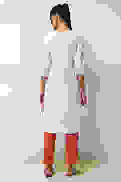 White Cotton Printed Straight Kurta image number 3