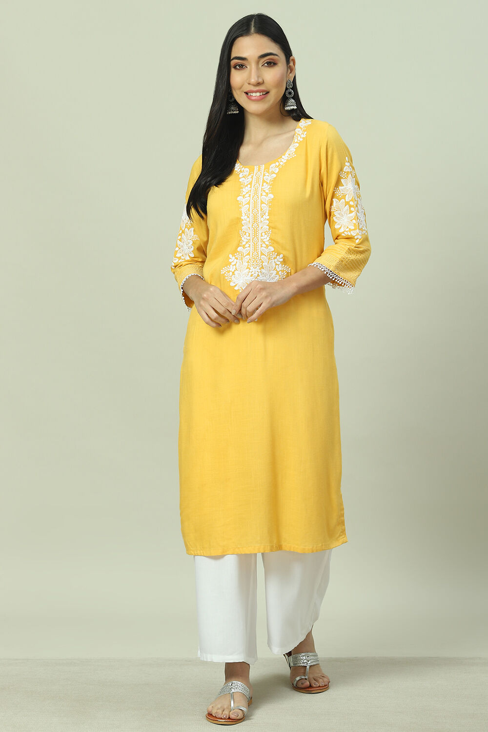 Yellow Embroidered Detail Straight Kurta image number 5