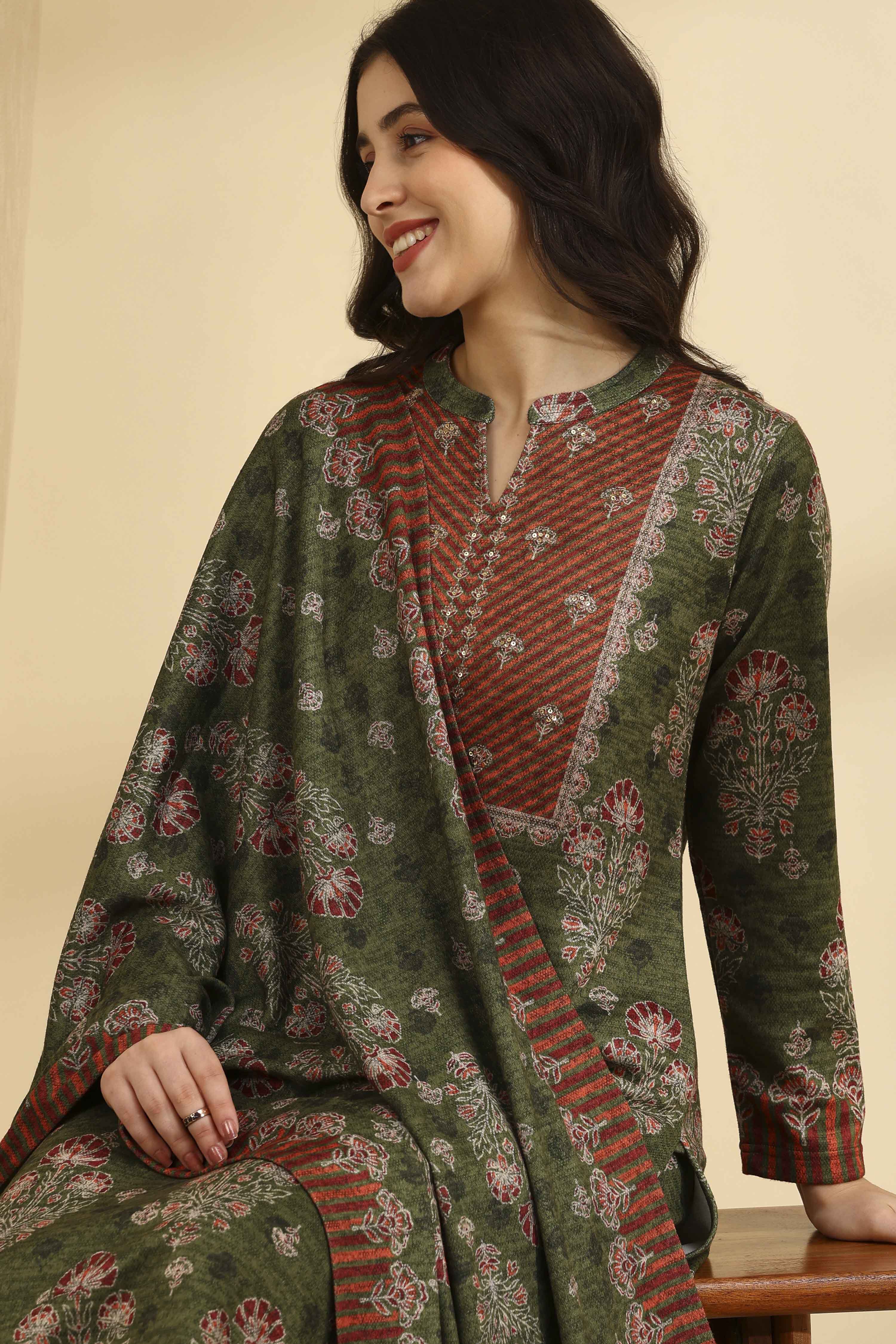 Green Polyester Printed Straight Suit Set image number 1