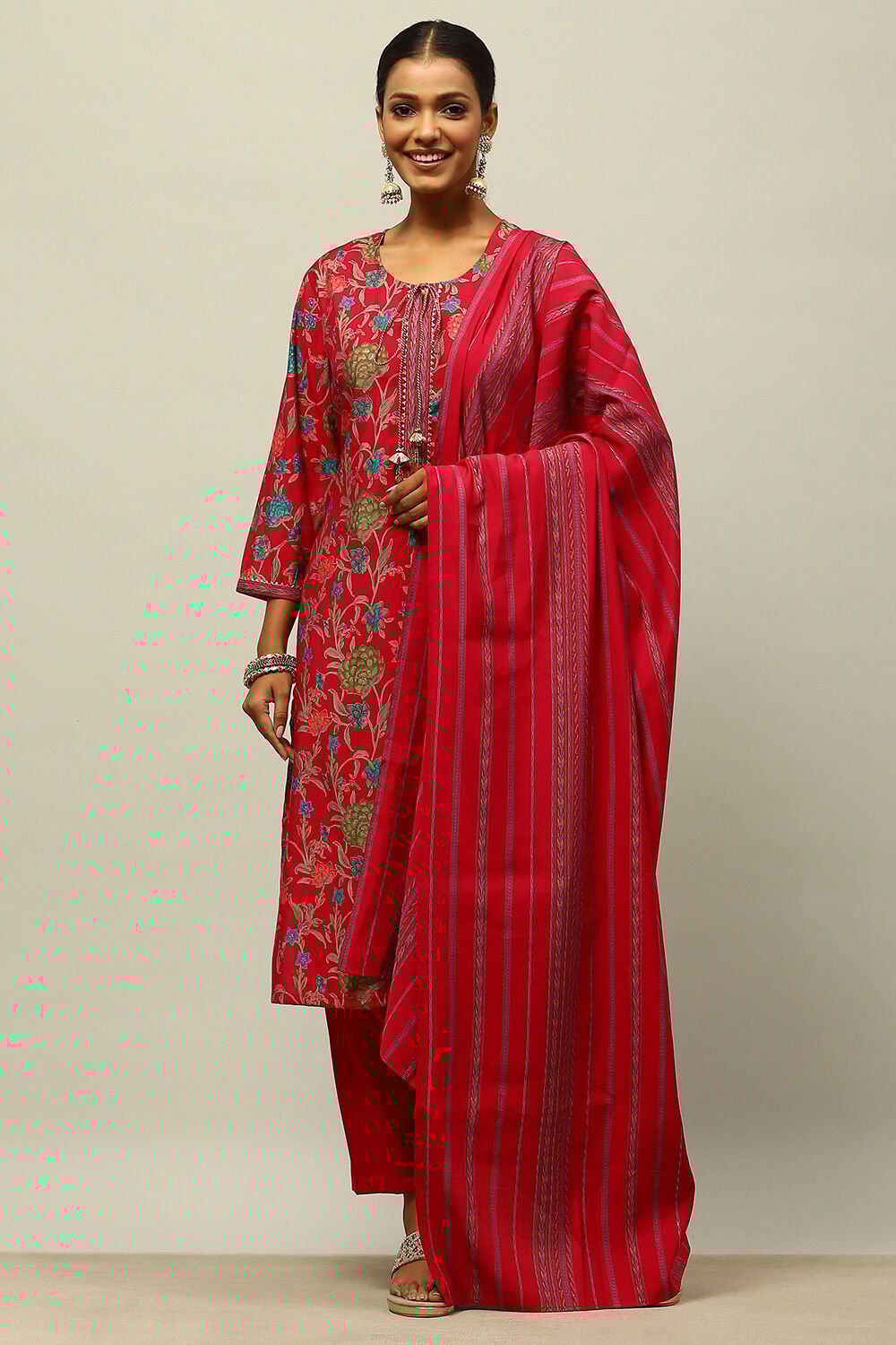 Pink Viscose Blend Straight Printed Kurta Salwar Suit Set image number 0