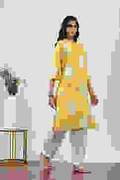 Yellow Rayon Straight Kurtas image number 4