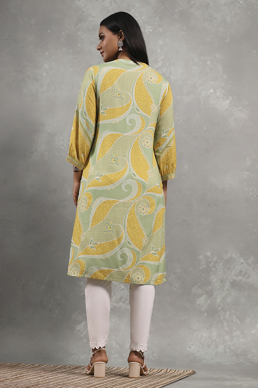 Green and Yellow Printed Straight Kurta image number 5