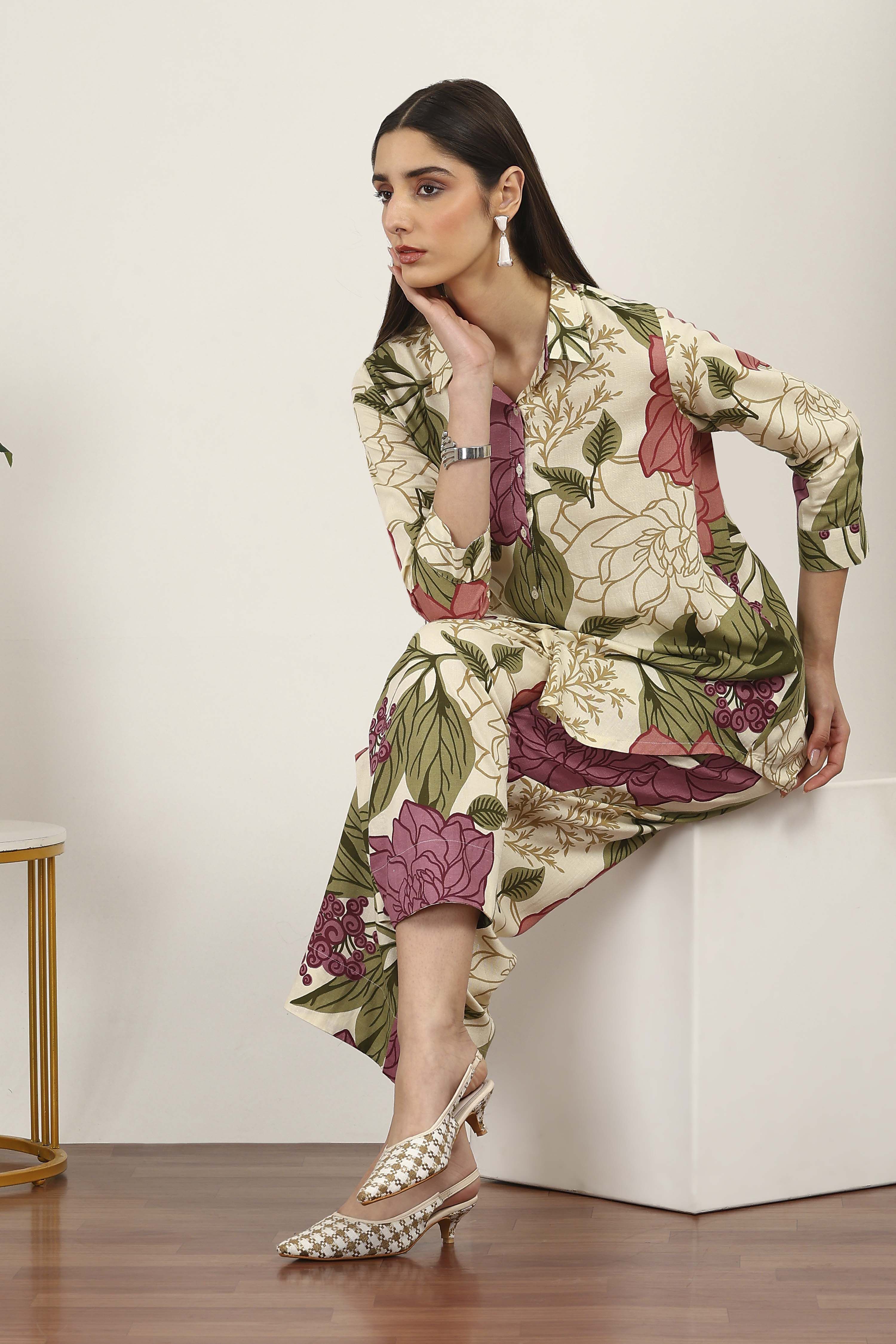 Beige Rayon & Cotton Flex Kurta Pants Set image number 0