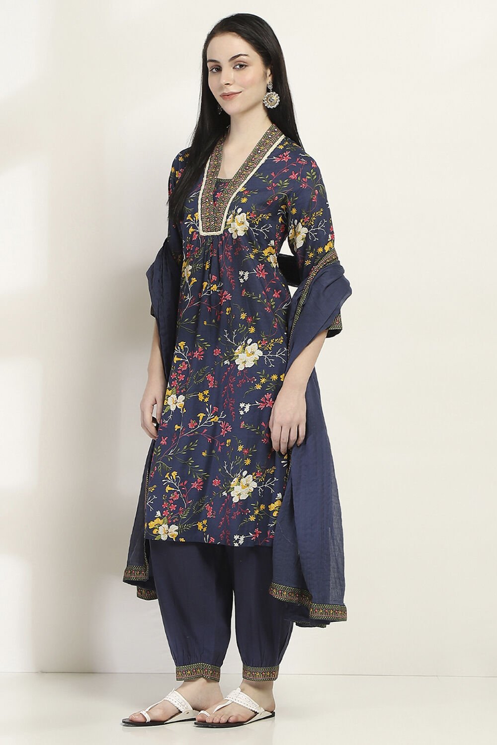 Navy Blue Cotton Floral Printed Straight Suit Set image number 3