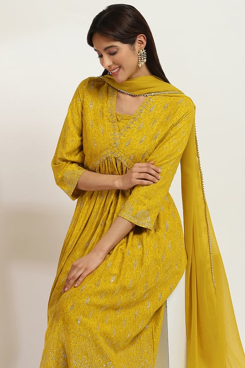 Yellow Rayon Slub Gathered Printed Kurta Palazzo Suit Set image number 0