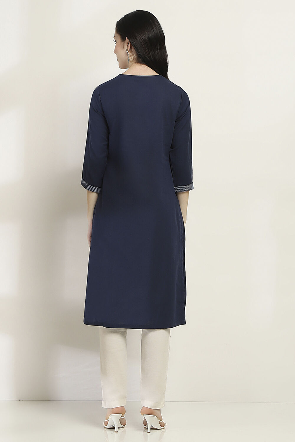 Indigo Cotton Blend Straight Kurta image number 3