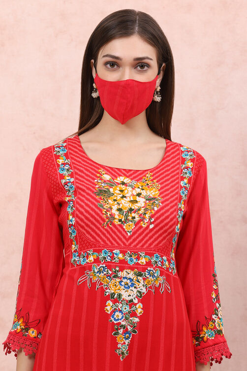 Red Viscose Mask image number 0