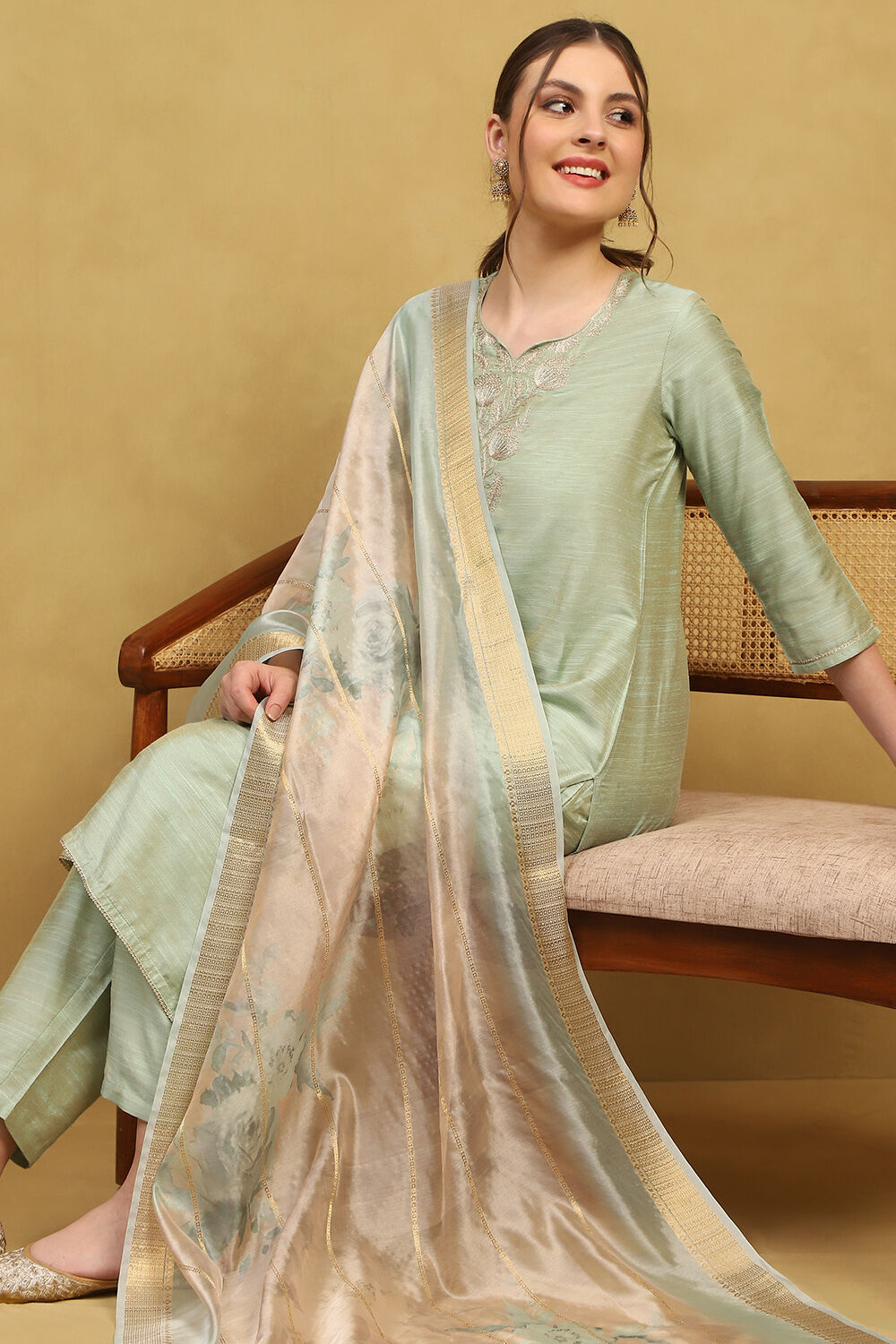 Green Viscose Blend Embroidered Straight Suit Set image number 7