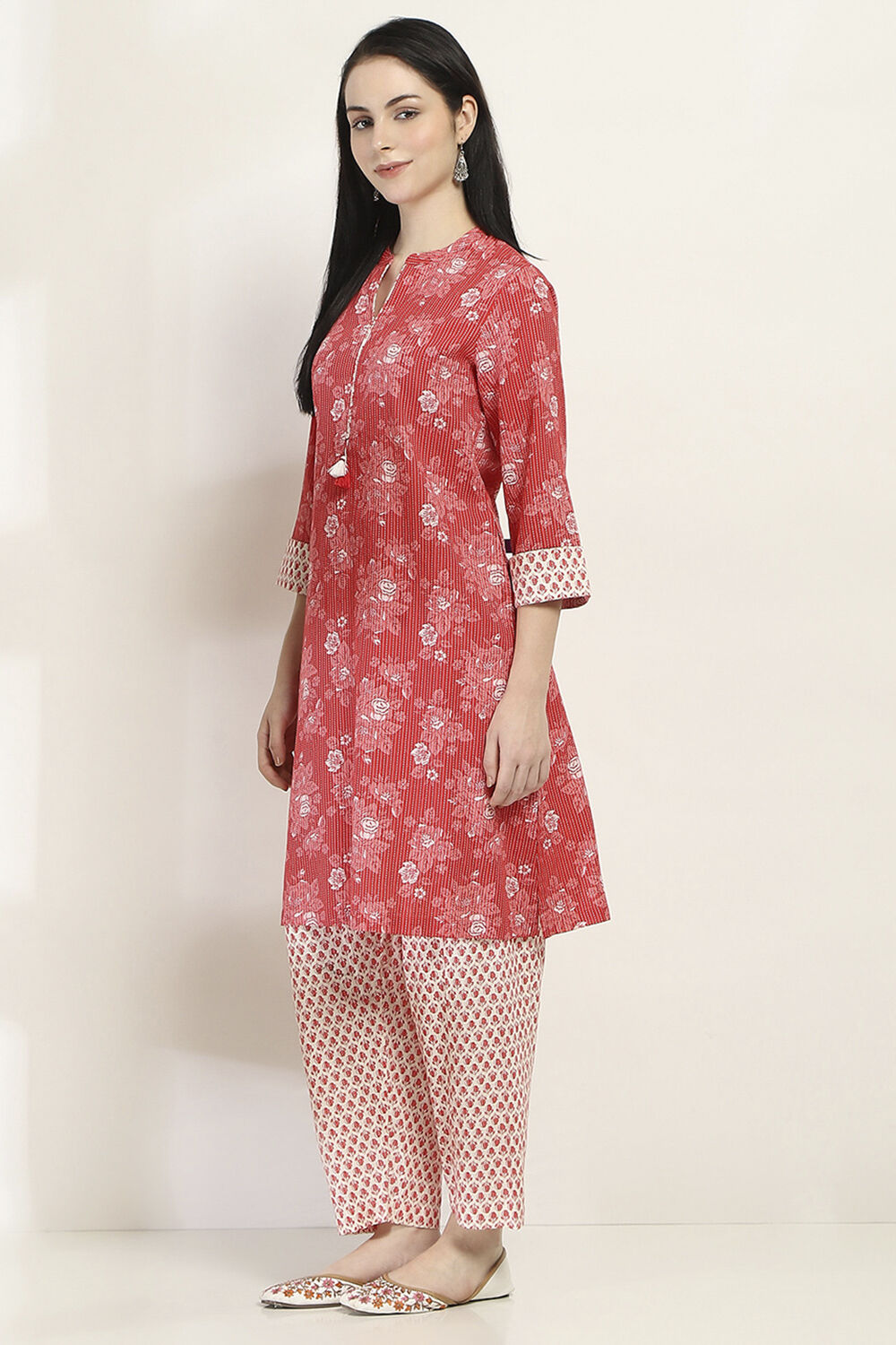 Red Cotton Printed Straight Kurta Set image number 3