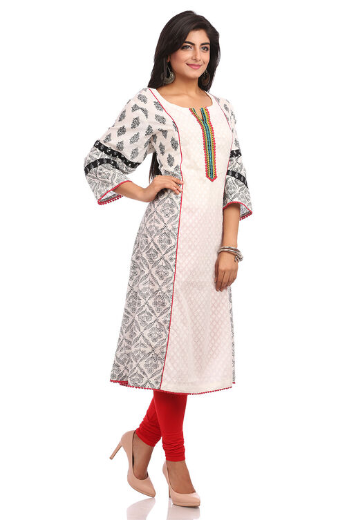 White Flared Cotton Kurta image number 2