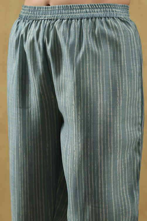 Blue Polyester Printed Straight Suit Set image number 2