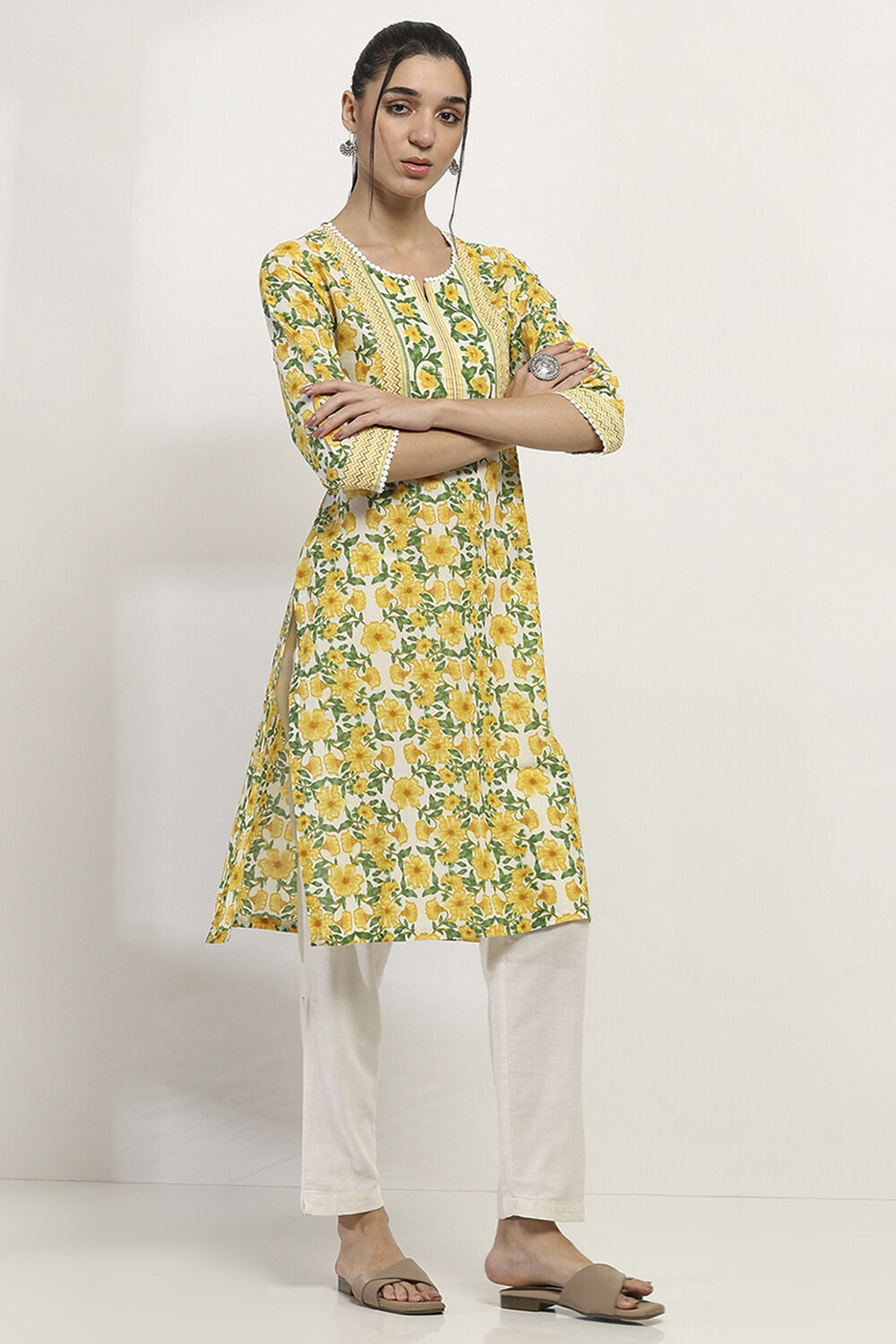 Yellow Cotton Printed Straight Kurta image number 4