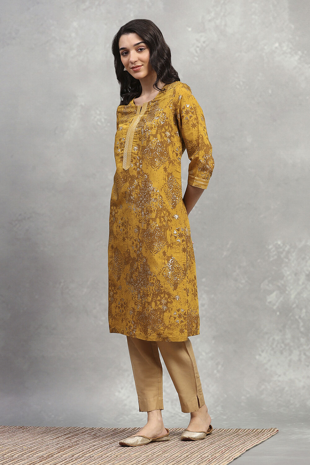 Yellow Viscose Blend Printed Straight Kurta image number 2
