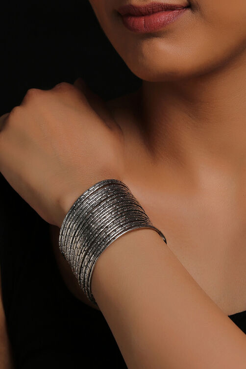 Silver Metal Brass Bracelet image number 0