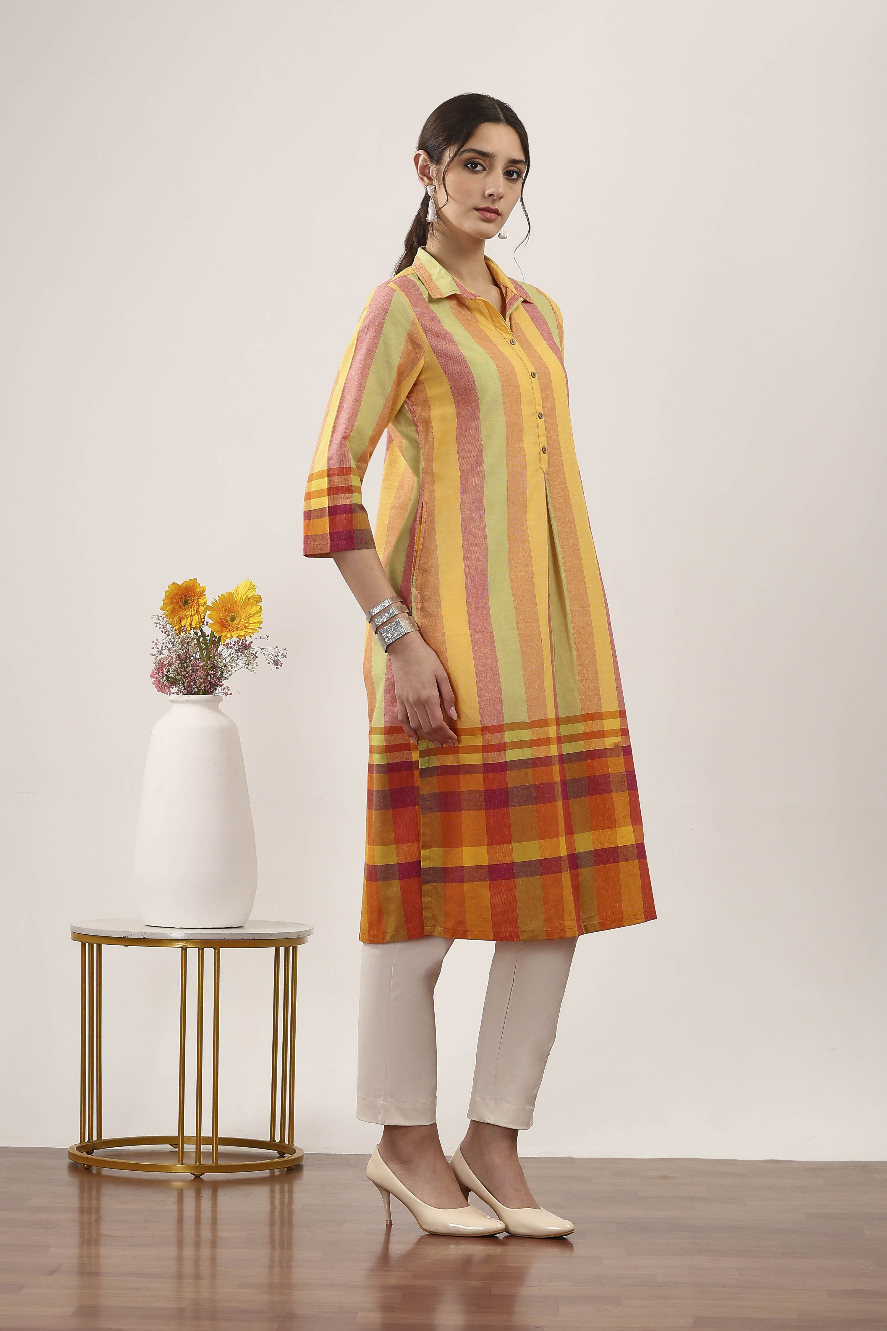 Blue Cotton Straight Kurtas image number 4