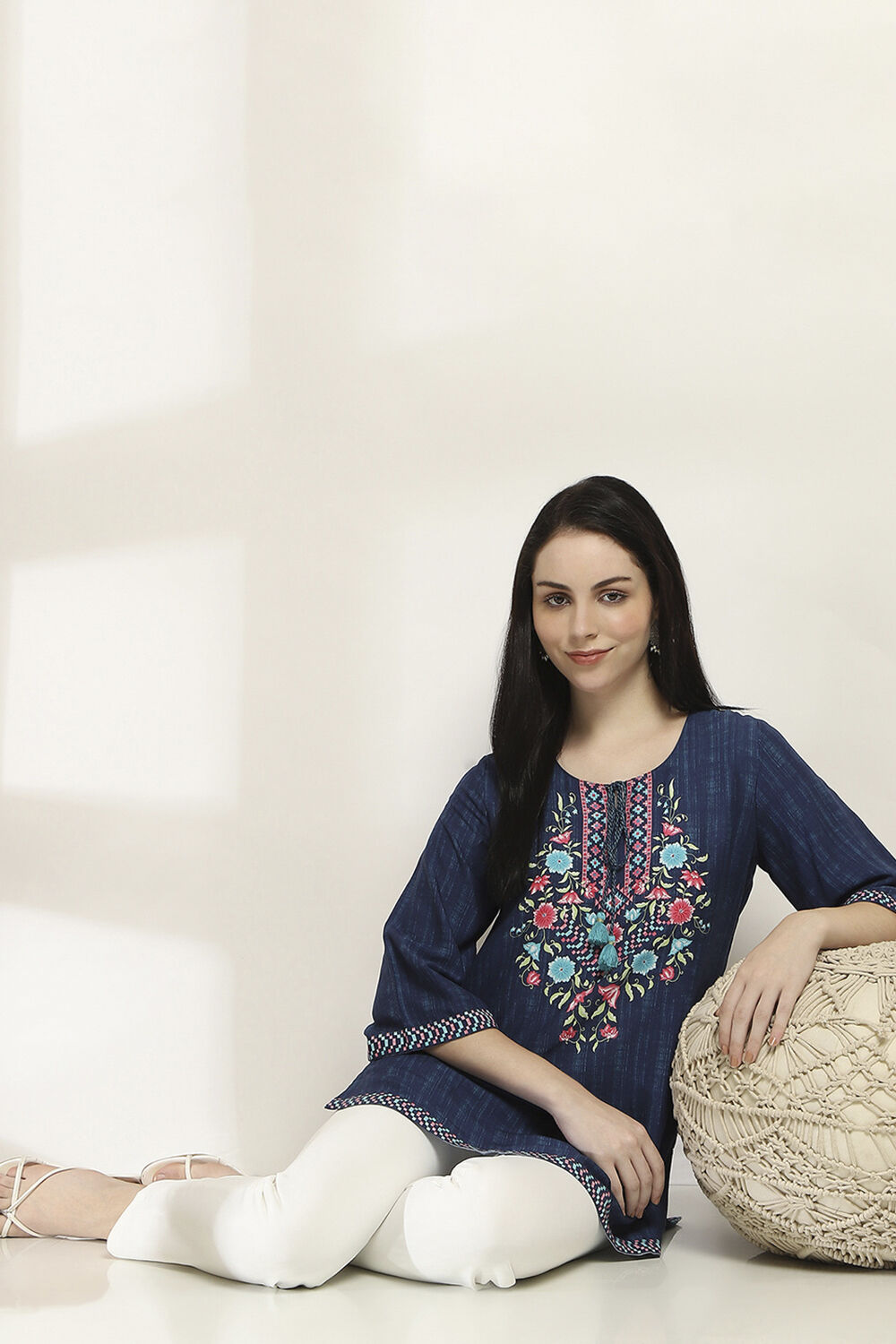 Navy Viscose Rayon Straight Kurti image number 0