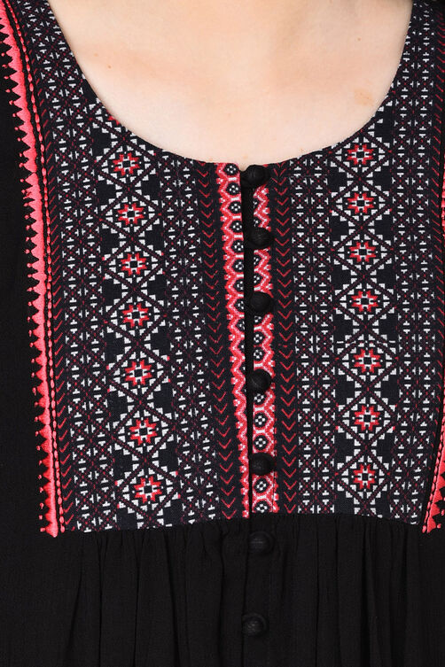 Black Flared Viscose Indie Top image number 4